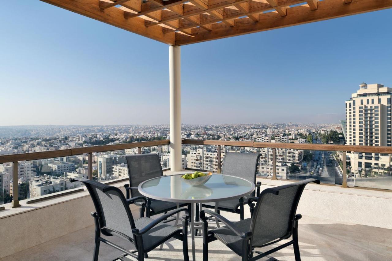 Sheraton Amman Al Nabil Hotel Exterior foto